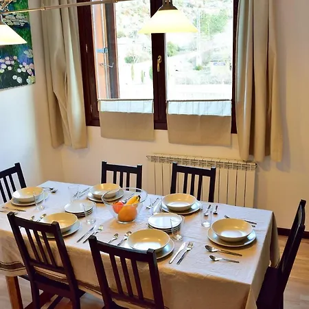 Casa El Parral 2 A 30 Min De Astun Y Candanchu Apartman